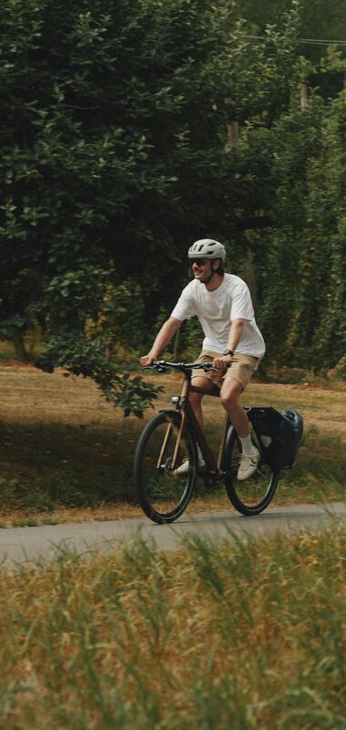 Radfahren im Taubertal, Baden-Württemberg, Deutschland
