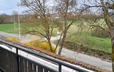 Ausblick vom Balkon auf den Neckartal-Radweg | © Stadt Bad Wimpfen