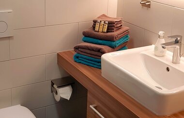 Blick auf das Waschbecken im Badezimmer | © Neckar-Zaber-Tourismus e.V.