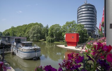 One Man House auf der Inselspitze im Heilbronner Neckar | © Heilbronn Marketing GmbH/Jürgen Häffner