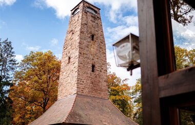 "Weißer Stein" - Aussichtsturm und Höhengaststätte (548 m) in Dossenheim | © Landratsamt Rhein-Neckar-Kreis | Sebastian Weindel