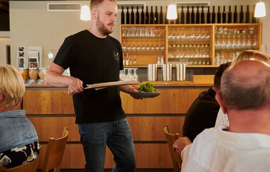 Besenwirtschaft im Weingut Bauer | Schmeck den Süden
