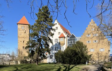 Außenansicht von der Parkseite auf das Deutschordensschloss Neckarsulm