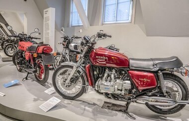 Japanische Motorräder in der Dauerausstellung