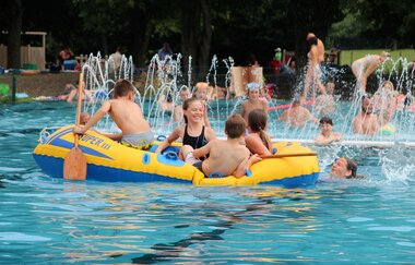 Imre-Gutyan Freibad Gemmingen | HeilbronnerLand | © Gemeinde Gemmingen