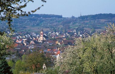 Hügel-Sofa bei Kraichtal-Unteröwisheim