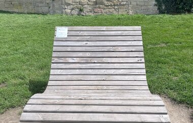 Hügelsofa bei Sulzfeld