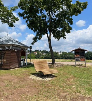 Hügel-Sofa bei Weingärtner Güglingen - Cleebronn