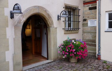 Eingang ins Manfred Kyber Museum | Löwenstein | HeilbronnerLand