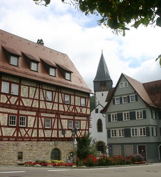 Hier ging Götz von Berlichingen einige Jahre zur Schule. | © Touristikgemeinschaft Hohenlohe e. V. | Hartmut Müller