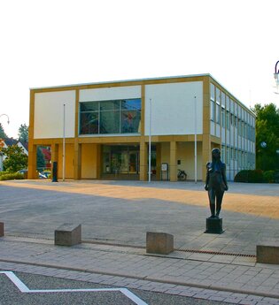 Rathausplatz Sulzfeld