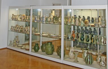 Blick in den Wappensaal mit Schaudepot Keramik | Siebenbürgisches Museum | Gundelsheim | HeilbronnerLand | © Siebenbürgisches Museum