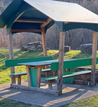 Spielplatz am Kocher bei Steinkirchen | Picknickplatz | © Hohenlohe + Schwäbisch Hall Tourismus e. V.