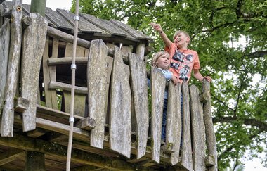 Spielplatz am Finsterroter See | Wüstenrot - Naturpark Schwäbisch-Fränkischer Wald | HeilbronnerLand | © Touristikgemeinschaft HeilbronnerLand