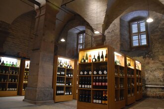 Vinothek Taubertal im Kloster Bronnbach