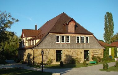 Das fürstliche Weingut von außen | © Touristikgemeinschaft Hohenlohe e. V. | Weingut Fürst Hohenlohe-Oehringen