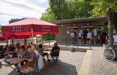 Weinpavillon an der Neckarbühne | © Heilbronn Marketing GmbH/Jürgen Häffner