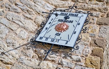 LT 25 Sonnenuhren und Brücken