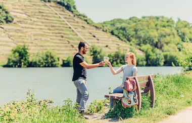 Wanderpause am Neckar | Lauffen am Neckar | © Touristikgemeinschaft HeilbronnerLand e.V.