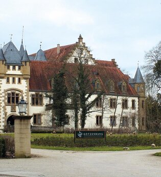 Die Burg hat mehrere Giebel | © Touristikgemeinschaft Hohenlohe e. V. | Würth Elektronik