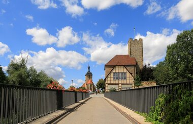 Grafenburg mit Burgmuseum auf der Neckarinsel Lauffen a.N. | HeilbronnerLand