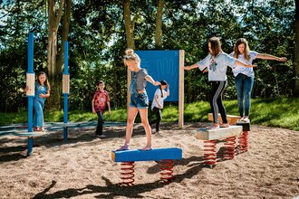 Mudau „Unter dem Brunnen“ Knobeln & Experimen­tieren | © Joachim & Susanne Schulz Stiftung