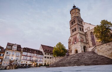 Kirche St. Michael direkt am Schwäbisch Haller Marktplatz